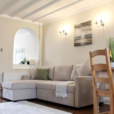 Cosy Cottage In Mersea - Walking Distance To Beach And Town Уест Мърси Екстериор снимка
